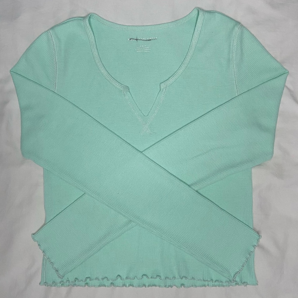 American Eagle Cropped Long Sleeve Short